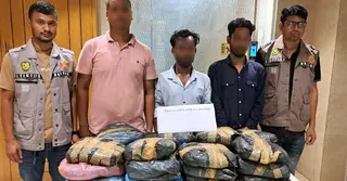 যাত্রাবাড়ীতে ২৩ কেজি গাঁজাসহ ৩ মাদক কারবারি গ্রেপ্তার
